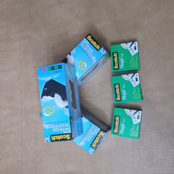 NEW 3 Scotch Tape Desk Dispensers with 3 refill rolls of Magic Tape - Picture 5 of 5